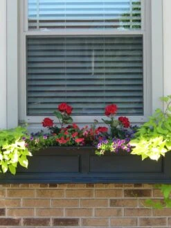 Fairfield Self-Watering Window Box, 4’ -Garden Care Shop 39345 07V tif