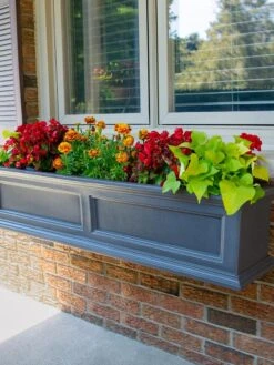 Fairfield Self-Watering Window Box, 4’ -Garden Care Shop 39345 100V tif