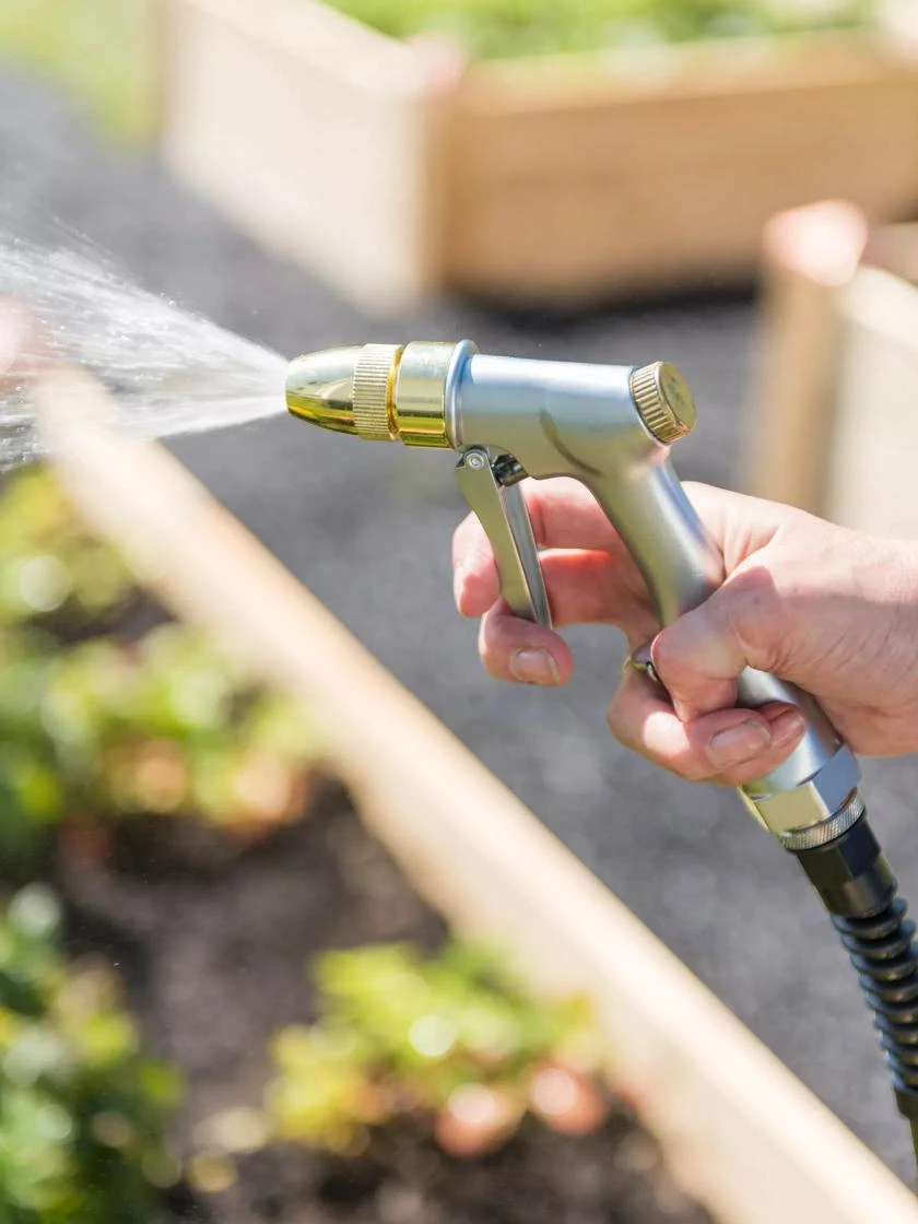 Gardener’s Lifetime Twist Deluxe Hose Nozzle 2 Gardener’s Lifetime Twist Deluxe Hose Nozzle - Image 2